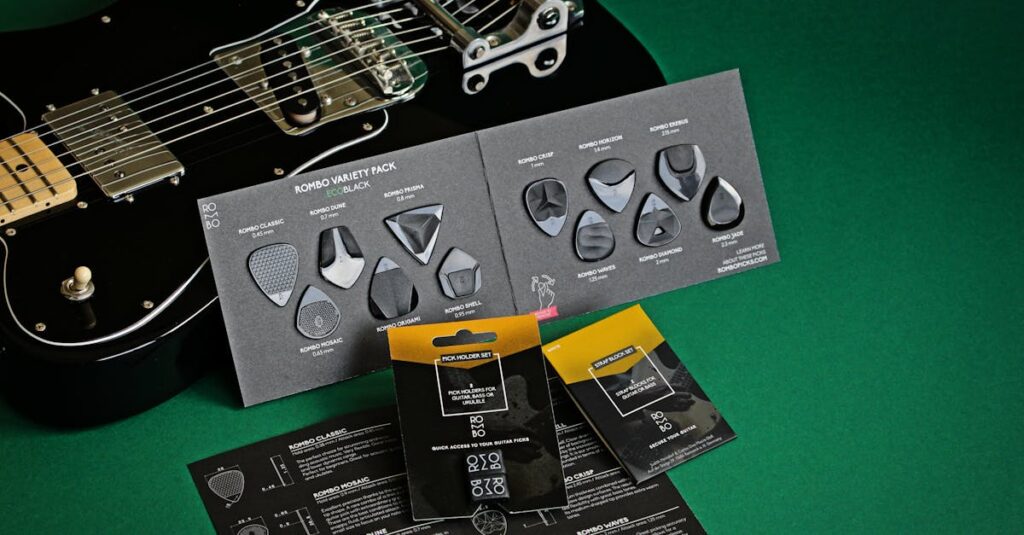 ギター初心者セットに含まれる付属品一式（チューナー、ピック、アンプなど）をテーブルに並べた写真