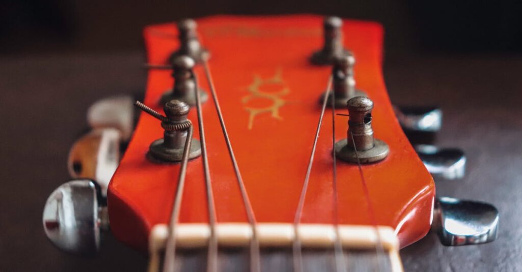 初心者向けのチューナー選びガイド。選び方のポイントが図解されているイラスト。