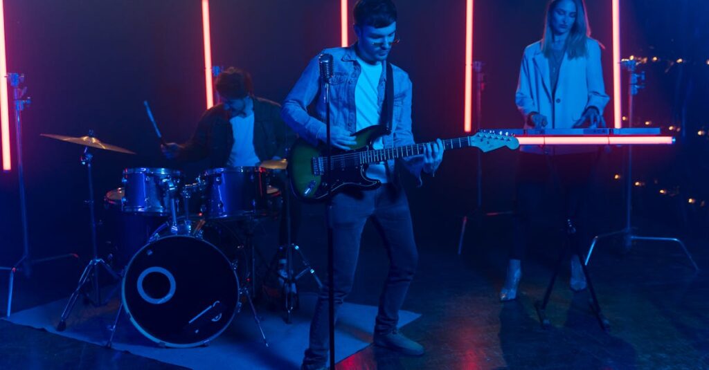 ギター初心者セットを比較した5種類のギターが並ぶ写真（アコギ・エレキ両方）