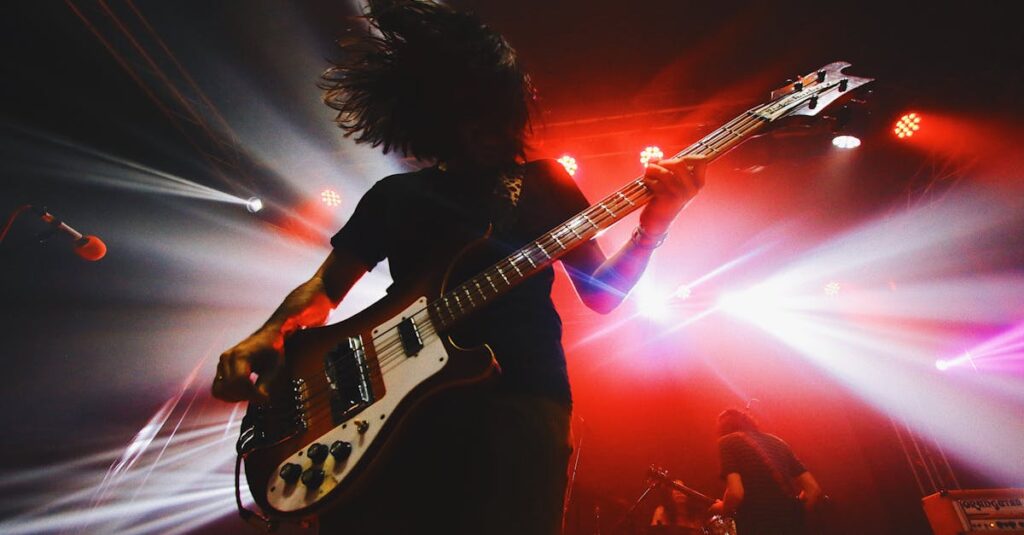 ギターアンプに関するよくある質問に回答しているイメージ画像