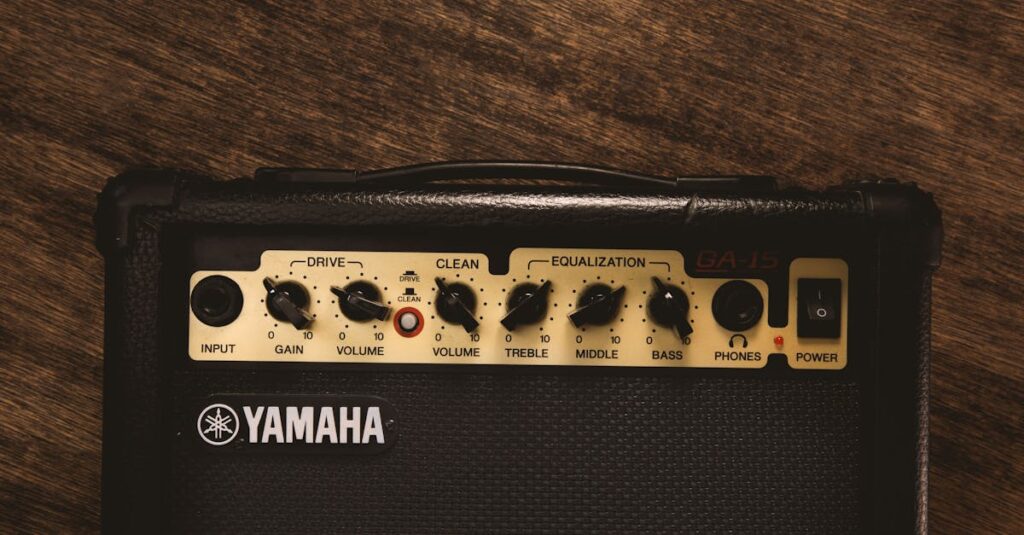 小型ギターアンプの特徴や活用シーンを紹介するイメージ画像